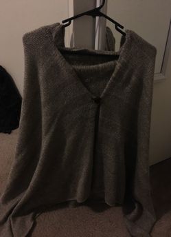 Cute grey shaw