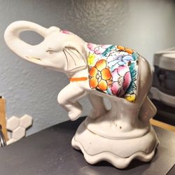 Vintage Hand Painted Chinese Porcelain Elephant Figurine Statue 12”