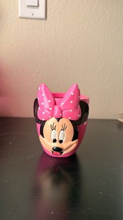 Disney cup dispenser
