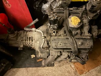 4.3L V6 motor and transmission