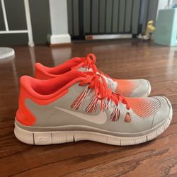 Nike Free (Brand New)