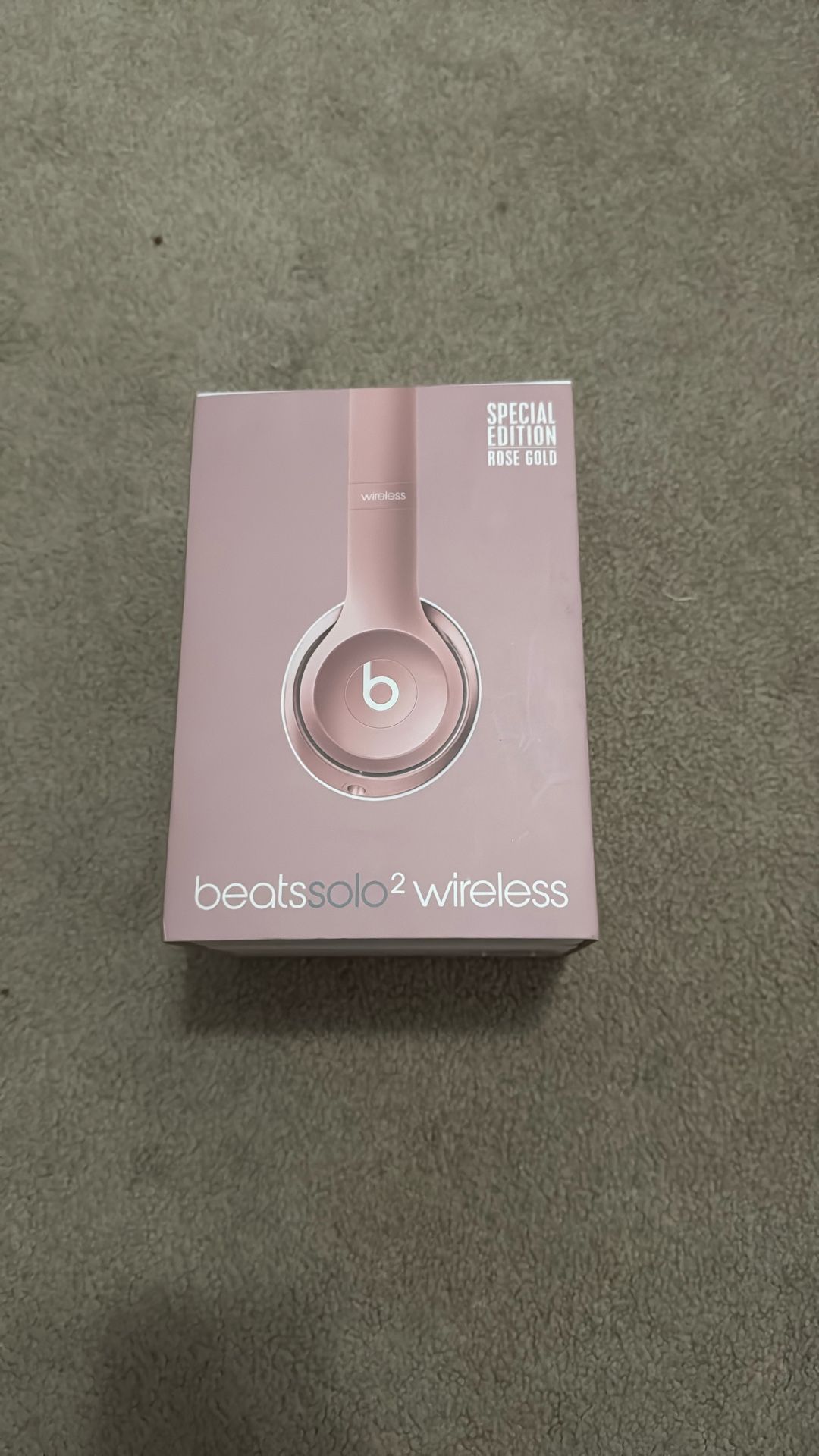Rose Gold Beats Solo 2 Wireless