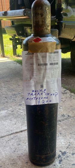 Acetylene tank full