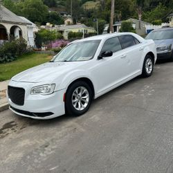 2016 Chrysler 300