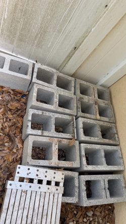 9 inch cinderblocks (12)