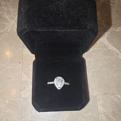 💍 2 Carat Pear Cut Moissanite Ring – 925 Sterling Silver 💎