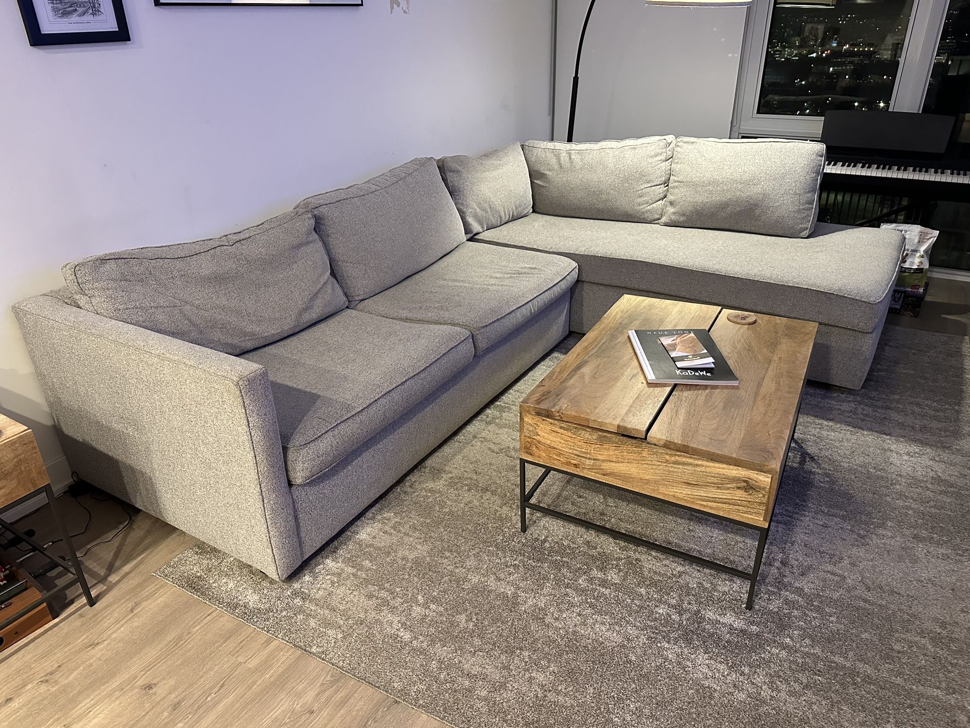 Harris 2-Piece Sleeper Sectional w/ Bumper Chaise (114")