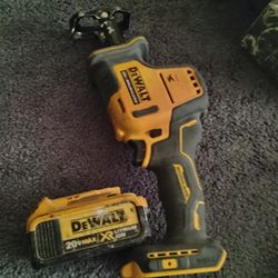 DeWalt Sawzall And Battery 