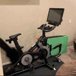 Nordic Trac Commercial Studio Cycle S22i 