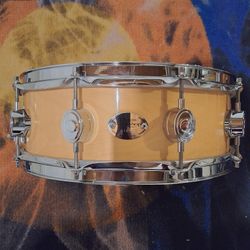 Rare DW Drum Workshop Maple Snare Drum 