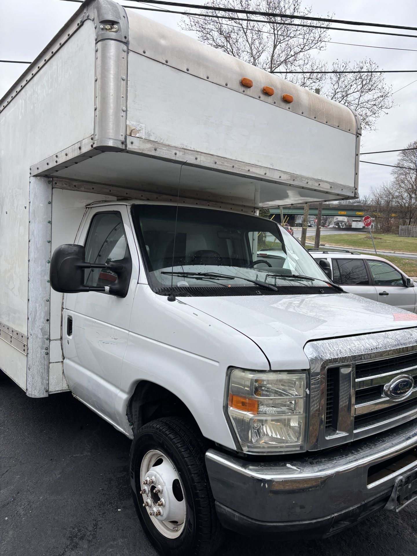 2009 Ford E-350