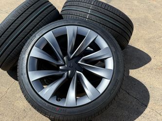 20” 2025 Tesla Model Y Juniper wheels Hankook EVO AS 255/40r20 Tires With Sensors BRAND NEW 
