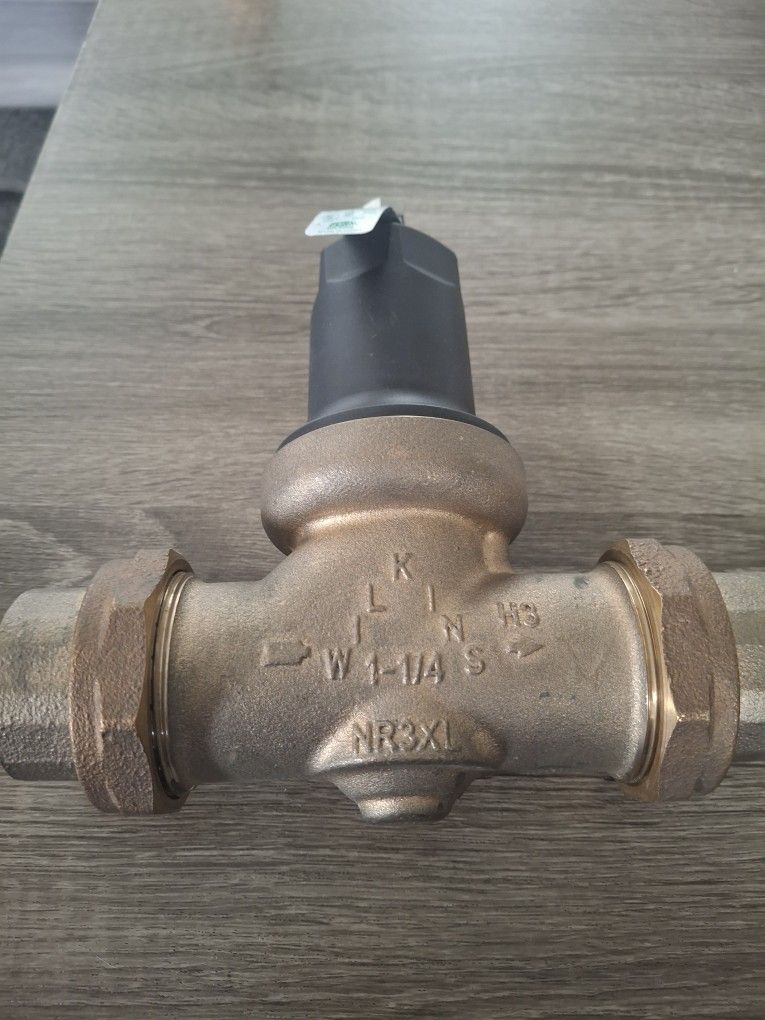 1-1/4 in. NR3XL Pressure Reducing Valve with Double Union FNPT