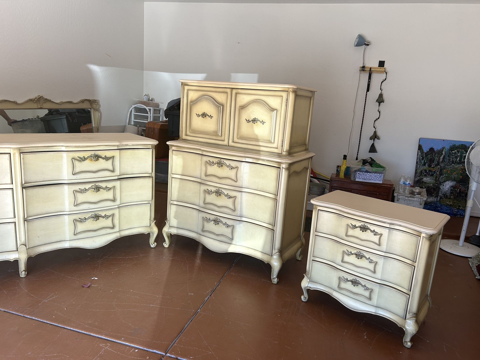 A  Unique Bedroom Set 