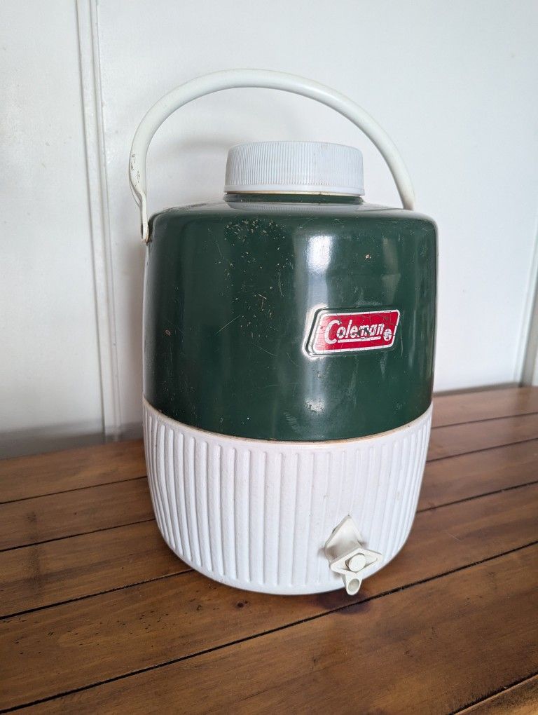 Coleman Beverage Jug (2 Gallon Clean Jug) Vintage