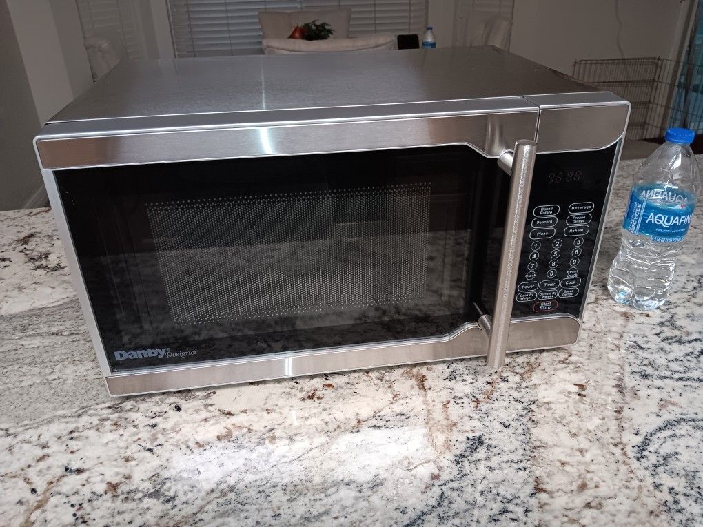 Microwave 100% Stainless Steel Just Like New Works Perfect $39 Very Firm