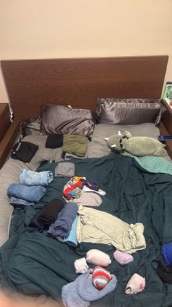 Bedroom set - ikea Malm 07/20-07/21 ONLY