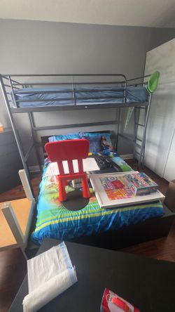 Bedroom set -free delivery