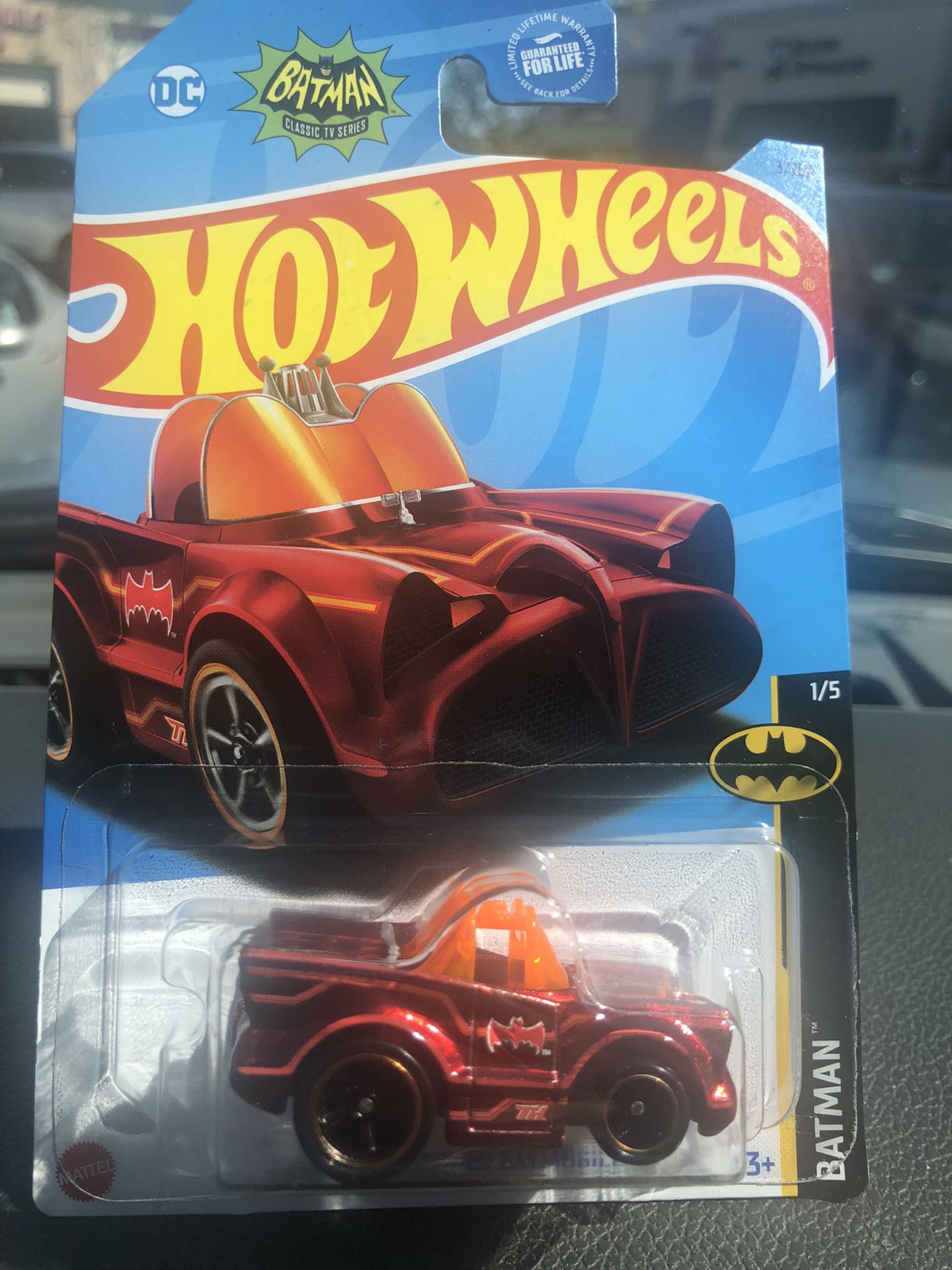 2023 Hot Wheels Super Treasure Hunt Tooned Classic TV Batmobile