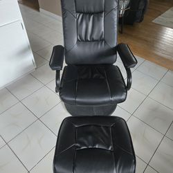 swirl recliner with foor rest