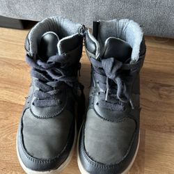 Boys Boots Size 2 
