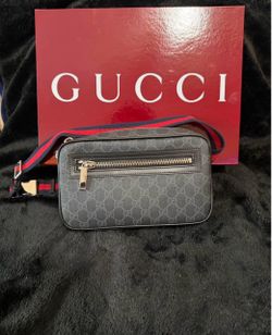 Duffel bag, belt