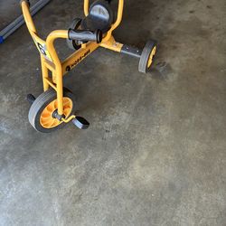 Metal Tricycle Yellow 1