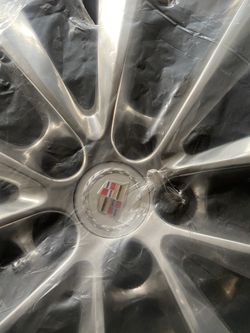OEM Cadillac Rim With New Voges