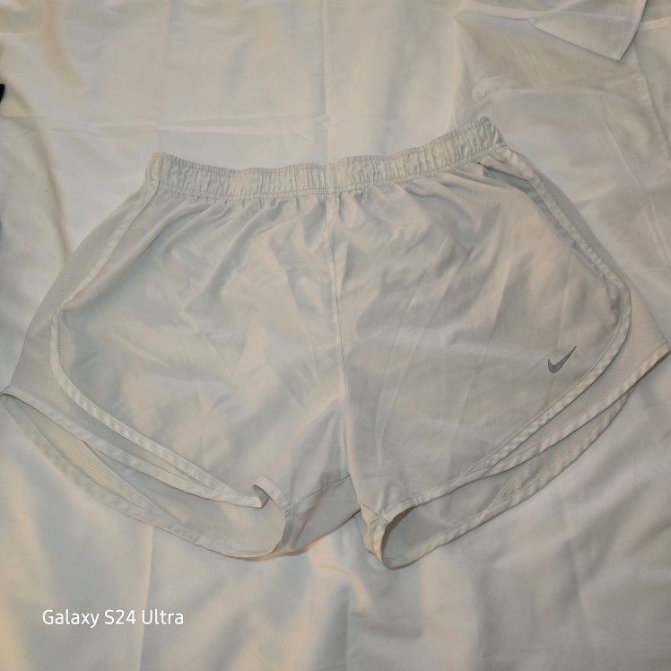 Nike Dri-Fit Activewear Shorts W/Lining Size XLarge White