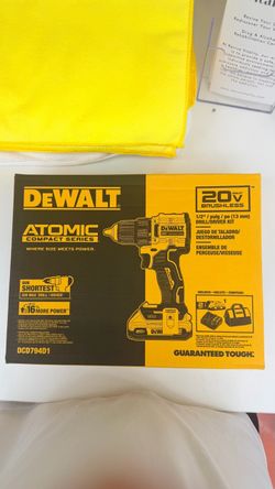 DeWALT Atomic compact series drill 20V