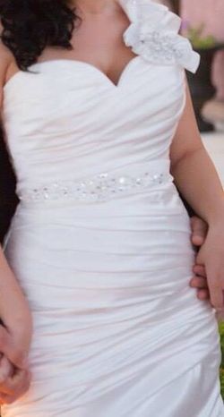 Allure wedding dress