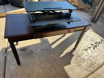 Wooden desk + computer table