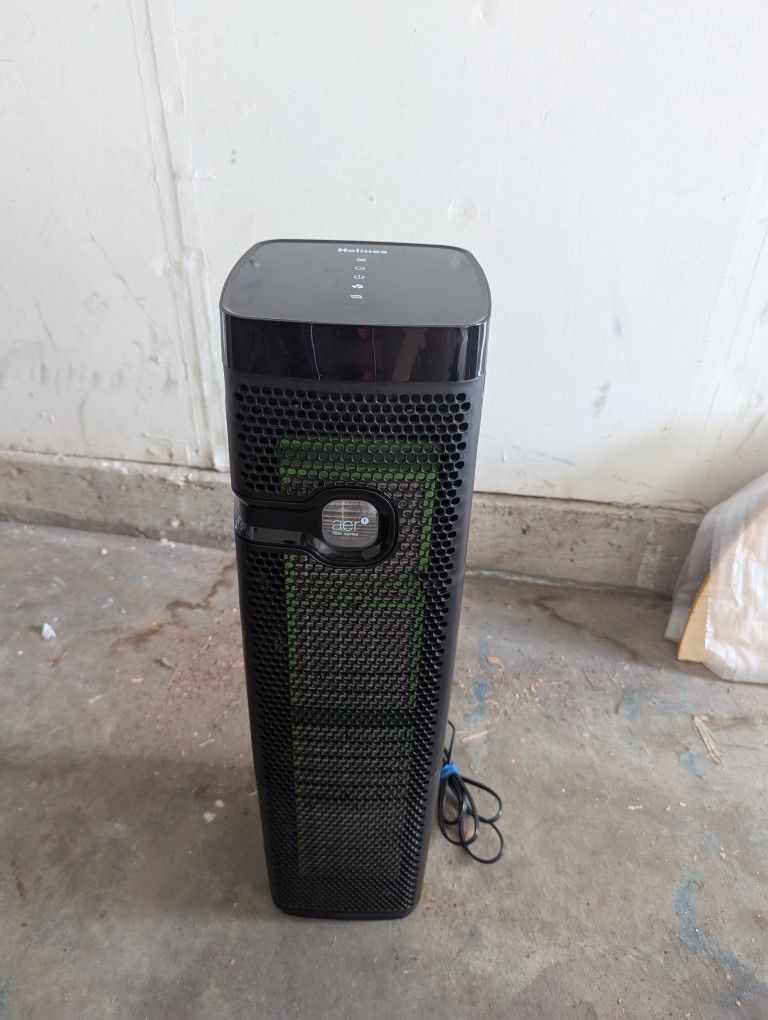 Holmes Tower HEPA Air Purifier
