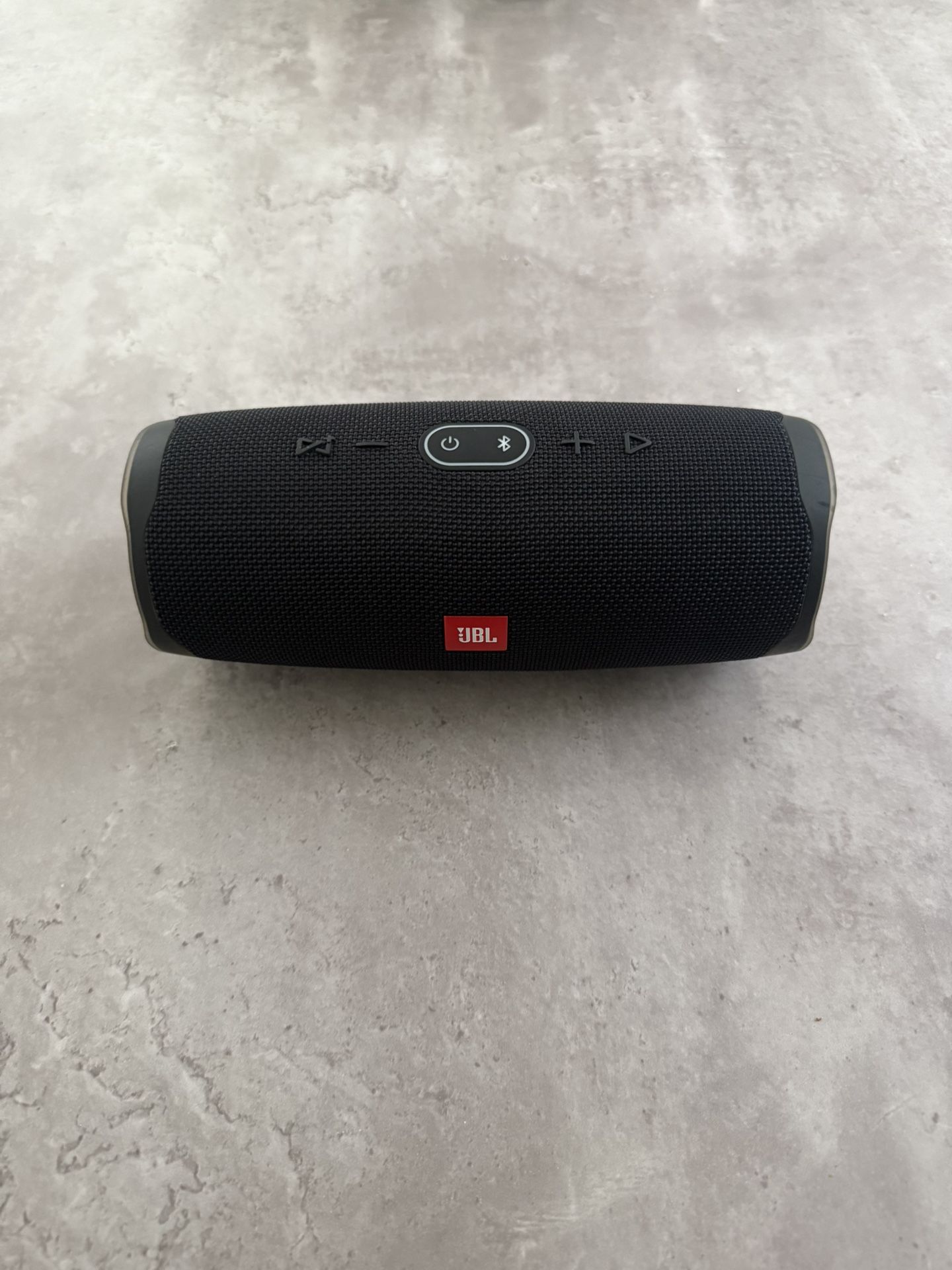 JBL Speaker Charge 4 