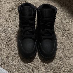 All Black Jordan 1’s