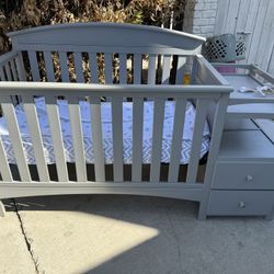 Baby Crib 