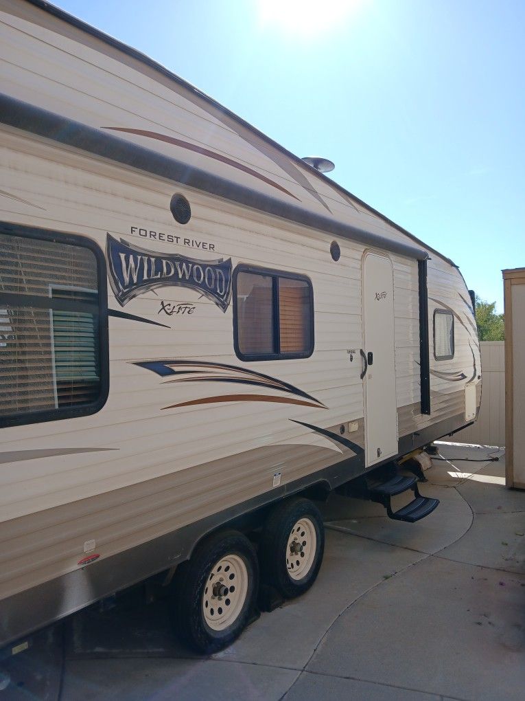 25' Wildwood toyhauler