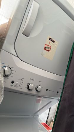 GE Electric Stacked Laundry Center with 3.8-cu ft Top load Washer and 5.9-cu ft Dryer ( White )