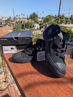 Converse shoes size 2