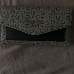 guess wallet