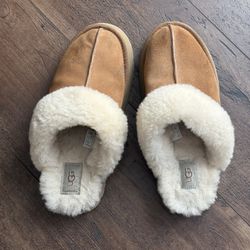 UGG New balances (PICK UP ONLY)