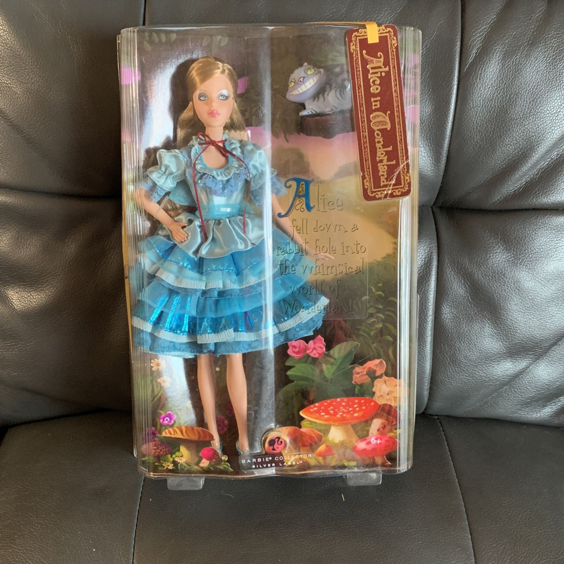 Alice In Wonderland Doll - Barbie Collector 