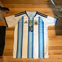 Lionel Messi Home Kit 🇦🇷 Size L