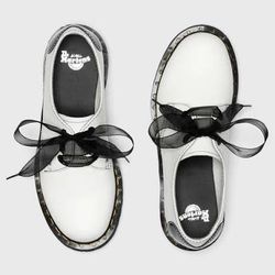 1461 Heart Dr.Martens with Ribbon Laces