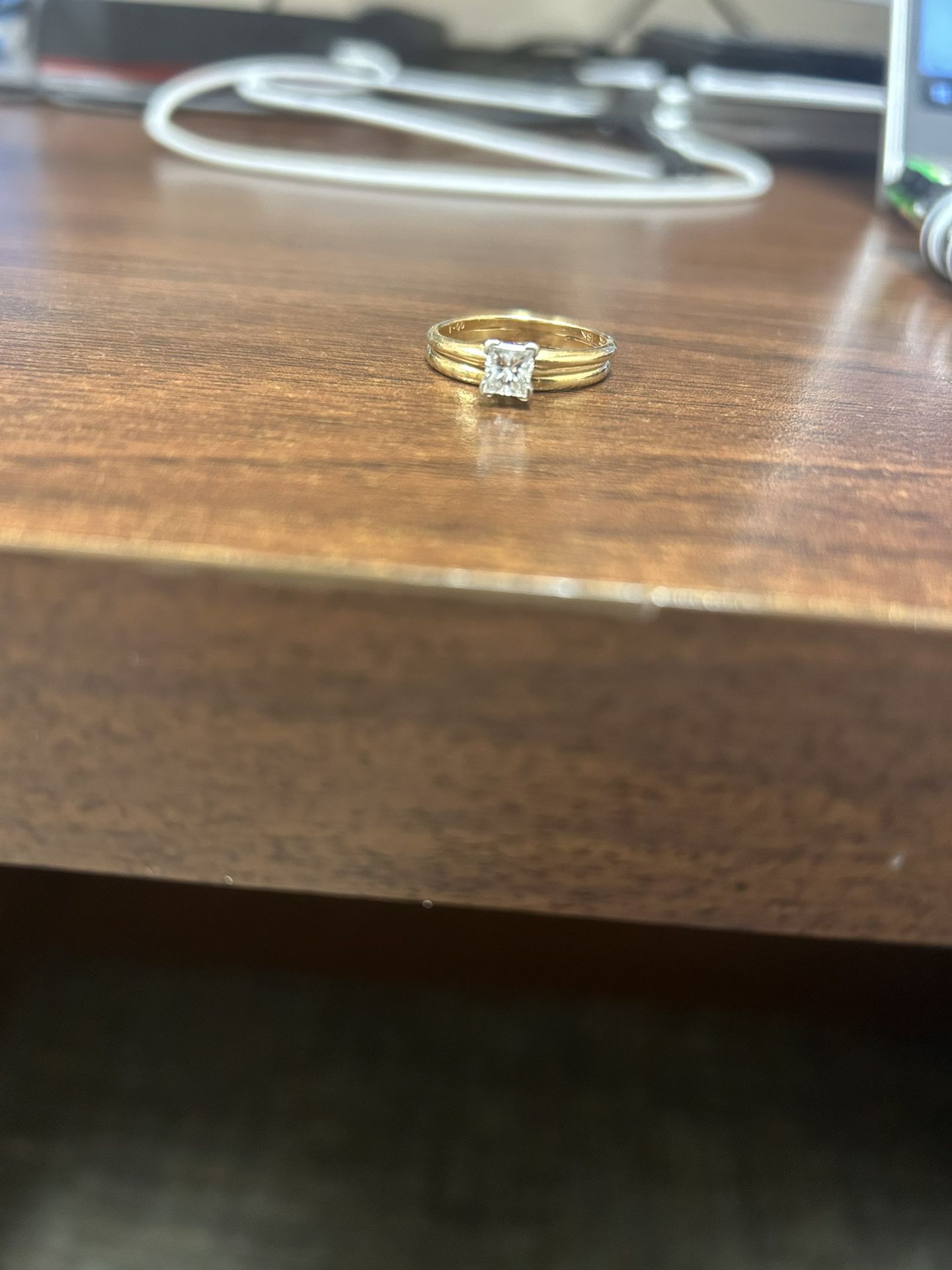 3/4 Carat Diamond Ring With 14k Gold 