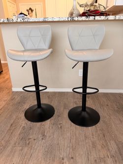 Bar stool 2