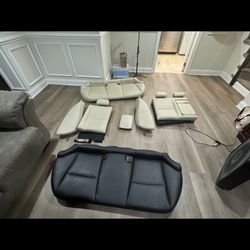 Infiniti seats 