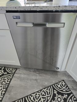 Maytag dishwasher