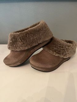Brown boots