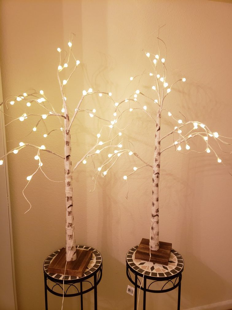 Tree Light Table Lamp